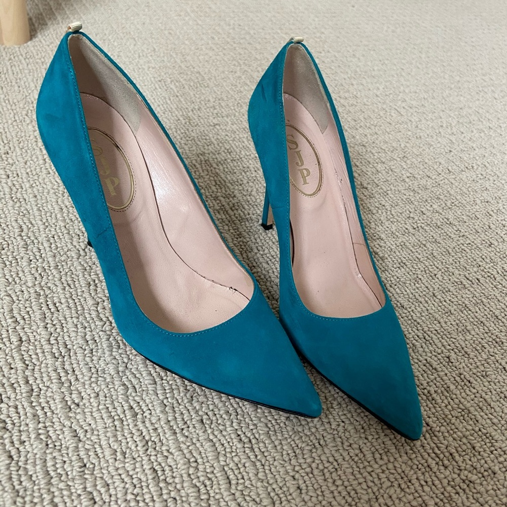 SJP pumps in dark teal suede